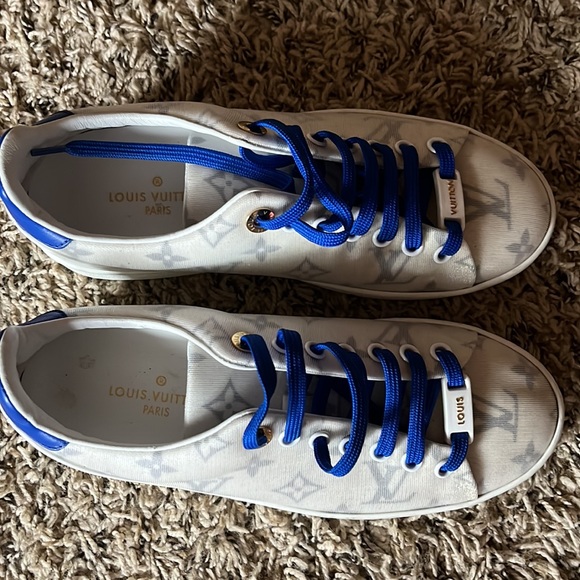 Louis vuitton sneakers for women 34 1/2. Used maybe 3 times. Great condition - Picture 5 of 5